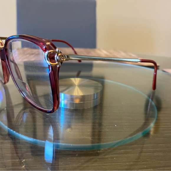 Gucci Women's Glasses in Rich Burgundy - Picture 4 of 6